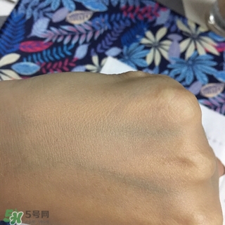 混油敏感肌用什么粉底液？敏感混油皮用的粉底液