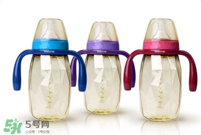 奶瓶能用洗潔精洗嗎？洗潔精能洗奶瓶嗎？