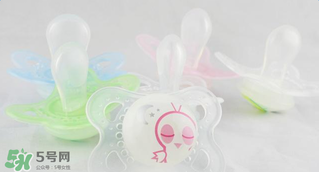 奶瓶的奶嘴多久可以換呢？寶寶的奶嘴需要換幾次？