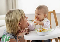 寶寶輔食要加鹽嗎？寶寶輔食能不能加鹽？