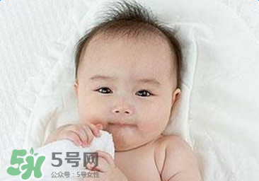 寶寶有鼻屎不通氣怎么辦？寶寶有鼻屎鼻塞怎么辦？