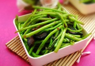 泥蒿怎么做好吃？泥蒿做法