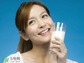 吃完蝦爬子能喝牛奶嗎？蝦爬子能和牛奶一起吃嗎？