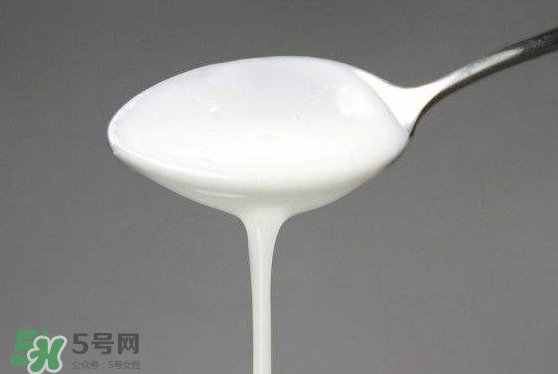 吃蝦爬子能喝酸奶嗎？蝦爬子和酸奶能一起吃嗎？