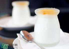 吃蝦爬子能喝酸奶嗎？蝦爬子和酸奶能一起吃嗎？