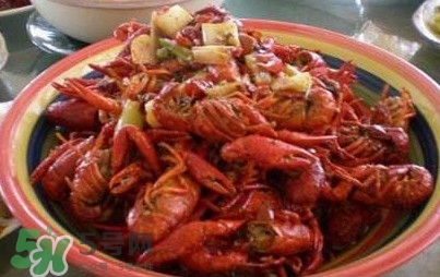 油悶大蝦怎么做？油燜大蝦的做法