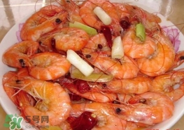 油悶大蝦怎么做？油燜大蝦的做法