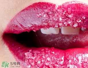 漂唇幾天后能掉完皮？漂唇后怎么掉皮？