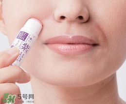 藍(lán)紫根去法令紋棒怎么用？藍(lán)紫根去法令紋精華棒使用方法