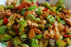 蠶豆和西紅柿能一起吃嗎？西紅柿蠶豆的做法