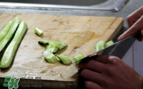黃瓜怎么切好吃？黃瓜怎么切好看