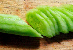 黃瓜削皮嗎？黃瓜削皮好還是不削皮好