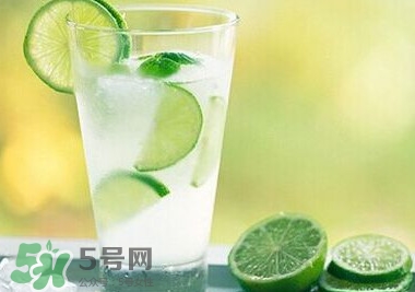 檸檬水什么時候喝最好？檸檬水什么時間喝最好