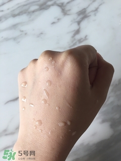 雅詩蘭黛持妝氣墊怎么樣？雅詩蘭黛持妝氣墊好用嗎