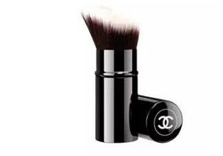 香奈兒伸縮粉底刷多少錢？香奈兒伸縮粉底刷怎么樣？