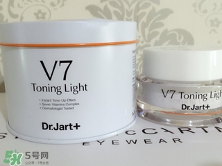 蒂佳婷素顏霜孕婦可以用嗎？v7素顏霜孕婦可以用嗎