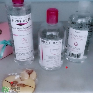 蓓昂斯和卸妝皇后哪個(gè)好？蓓昂斯卸妝水和日本皇后卸妝水對(duì)比