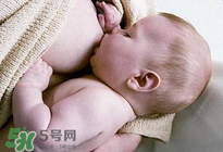 哺乳期奶水時(shí)多時(shí)少是什么原因？哺乳期奶水時(shí)多時(shí)少怎么辦？