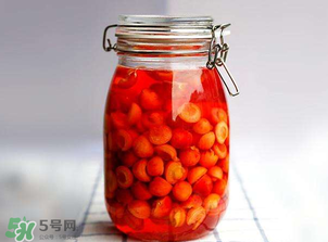 櫻桃酒葡萄酒合在一起好嗎？櫻桃酒和葡萄酒的區(qū)別