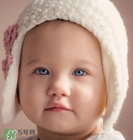 寶寶濕疹可以涂郁美凈嗎？ 寶寶濕疹涂什么管用？