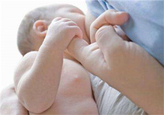 正常母乳是什么顏色？什么顏色的母乳營養(yǎng)高？