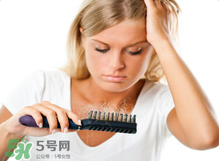 產(chǎn)后脫發(fā)自己會(huì)痊愈嗎？產(chǎn)后脫發(fā)怎么治療改善？