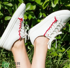 tory burch荷葉邊小白鞋多少錢？tory burch運(yùn)動(dòng)鞋專柜價(jià)格