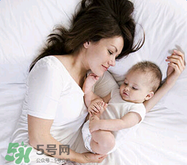 生完孩子后掉頭發(fā)是正常的嗎？產(chǎn)后掉發(fā)掉多少屬于正常?