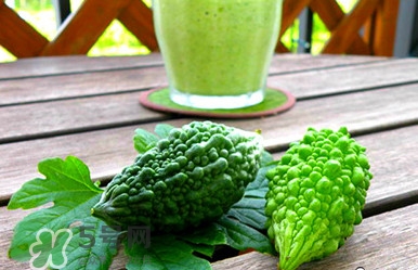 苦瓜怎么做才不苦？苦瓜如何去除苦味