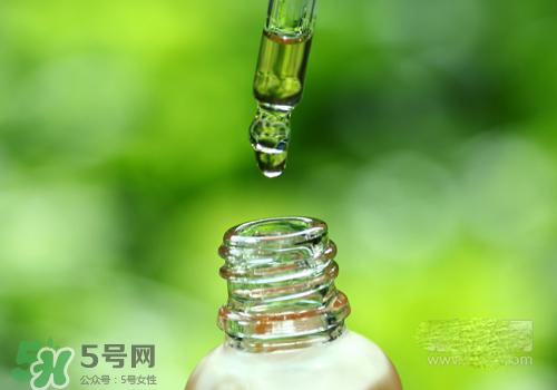 眼霜和精華哪個(gè)先用？眼霜和精華使用順序