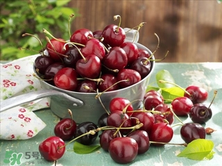 櫻桃和櫻珠的區(qū)別 櫻桃和櫻珠哪個大 櫻桃和櫻珠的區(qū)別 櫻桃和櫻珠哪個大