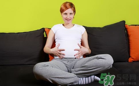 妊娠紋什么時(shí)候長(zhǎng)出來(lái)？哪種皮膚容易長(zhǎng)妊娠紋？