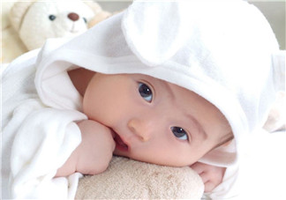 寶寶頭皮上的污垢可以摳掉嗎？寶寶頭上的頭垢該怎么處理？