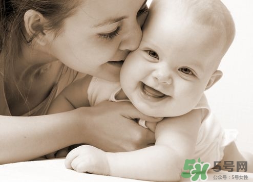 懷孕夢見蛇是什么意思？懷孕夢到蛇預示著什么