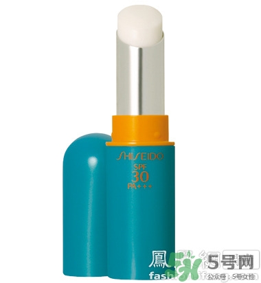 防曬唇膏要卸妝嗎？防曬潤唇膏要卸妝嗎