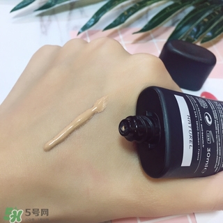 avril粉底液多少錢(qián)?avril粉底液專柜價(jià)格