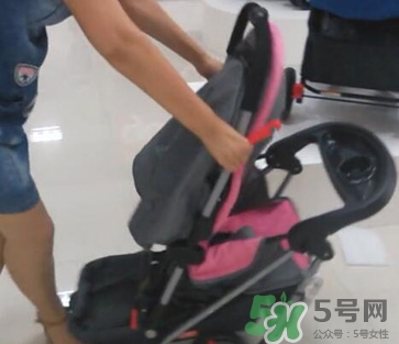 好孩子嬰兒車怎么折疊？好孩子嬰兒車折疊步驟圖