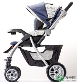 嬰兒車三輪好還是四輪好？嬰兒車三輪和四輪的區(qū)別