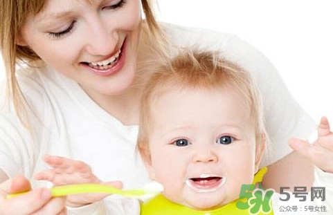 蒜薹回奶嗎？哺乳期吃蒜薹回奶嗎