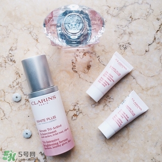 嬌韻詩(shī)淡斑小瓷瓶怎么用?嬌韻詩(shī)淡斑小瓷瓶使用方法