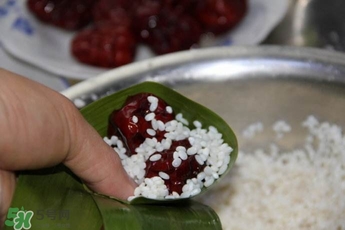 包粽子的葉子叫什么？包粽子的葉子怎么處理？