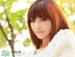 臉上為什么會(huì)長濕疹?女人臉上長濕疹怎么辦?