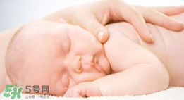 寶寶護(hù)臀膏可以擦臉嗎？寶寶護(hù)臀膏可以擦其他部位嗎？