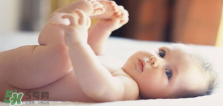 寶寶生長(zhǎng)激素分泌的時(shí)間 寶寶的生長(zhǎng)激素什么時(shí)候分泌？