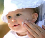 寶寶防曬霜怎么洗？寶寶防曬霜需要卸妝嗎？