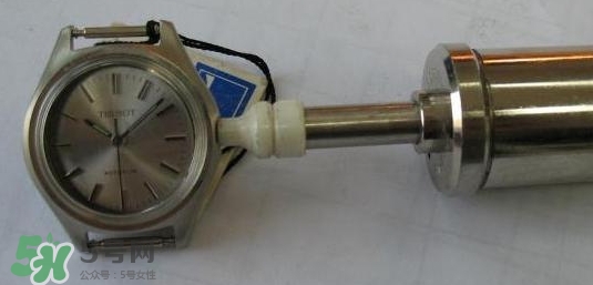 dw手表怎么打開(kāi)？dw手表怎么打開(kāi)表殼