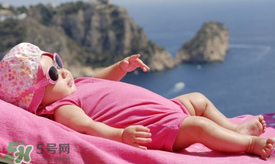 寶寶曬太陽(yáng)怎么曬？最佳的曬太陽(yáng)時(shí)間