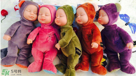 餃子送米雅的娃娃是什么牌子？比伯娃娃怎么樣？