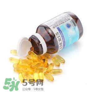 嬰兒吃魚(yú)肝油能打預(yù)防針嗎？嬰兒吃魚(yú)肝油影不影響打預(yù)防針？