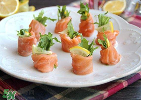 三文魚不能和什么一起吃？三文魚和什么相克？